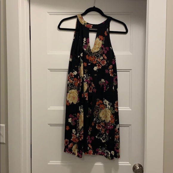 Dry Goods Key-Hole Floral Dress - Picture 1 of 2